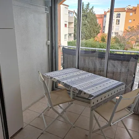 Lara 1 - Grand T2 Loggia Sans Vis-a-vis Parking - Pres Centre-port, Ile Des Loisirs, Richelieu Agde