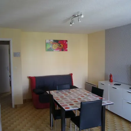 Apartament Lara 1 - Grand T2 Loggia Sans Vis-a-vis Parking - Pres Centre-port, Ile Des Loisirs, Richelieu Agde