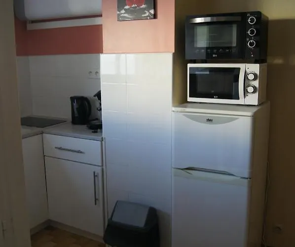 Lara 1 - Grand T2 Loggia Sans Vis-a-vis Parking - Pres Centre-port, Ile Des Loisirs, Richelieu *