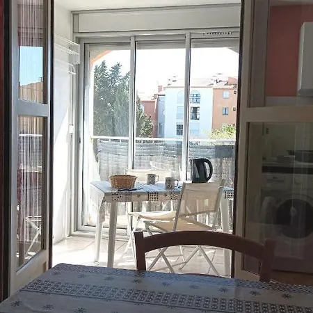 Lara 1 - Grand T2 Loggia Sans Vis-a-vis Parking - Pres Centre-port, Ile Des Loisirs, Richelieu דירה *